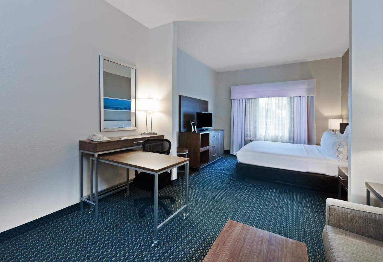 Holiday Inn Express & Suites - Pharr, An Ihg Hotel Room photo